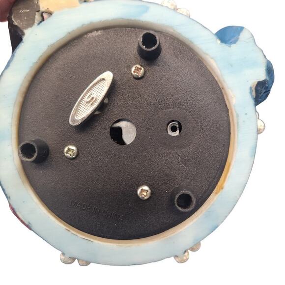 MUSICAL GOLF WATER SNOW GLOBE LADY GOLFER COLORFUL SPARKLES 'TOP OF THE WORLD' - Picture 5 of 5